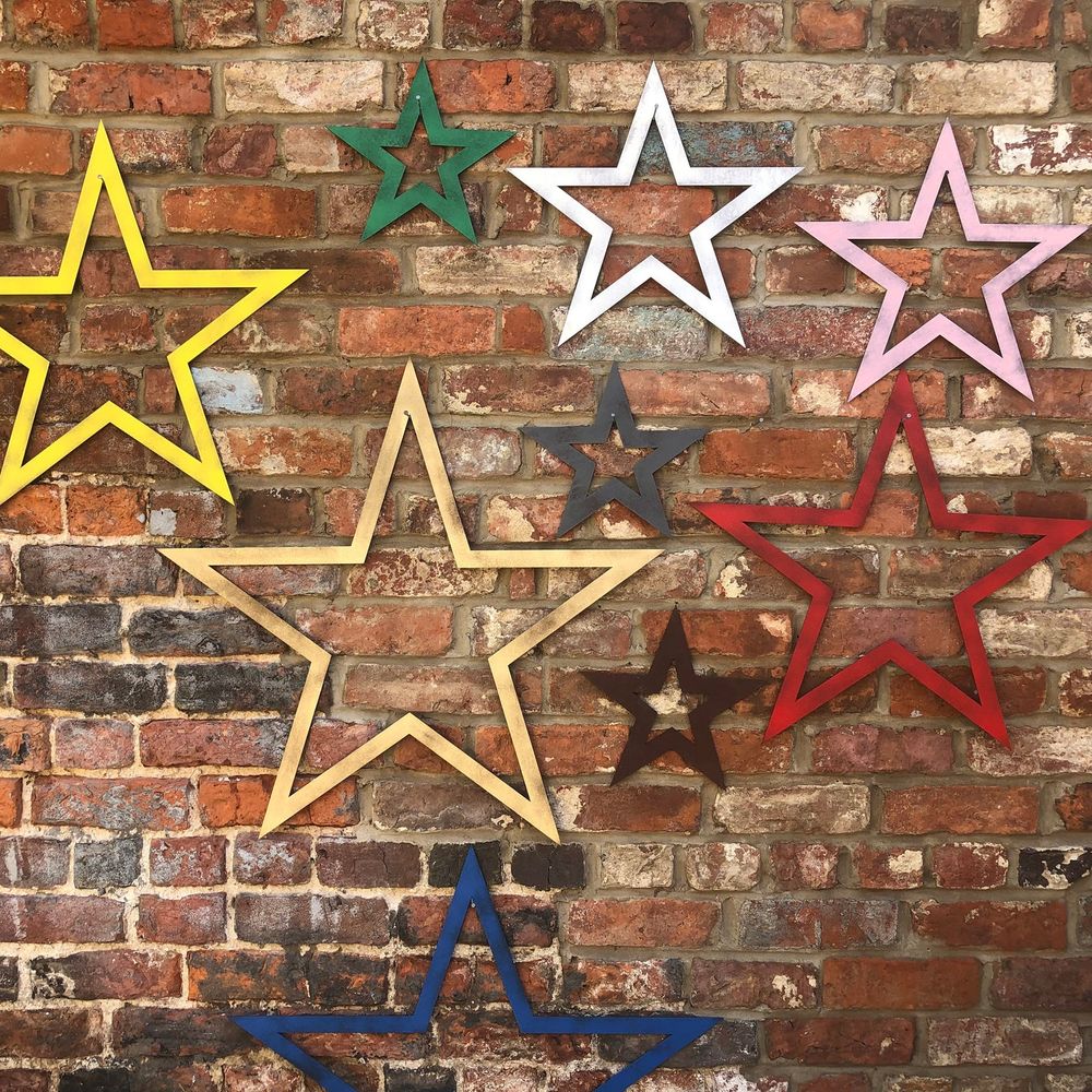 Rusty Star Metal Decoration wall view