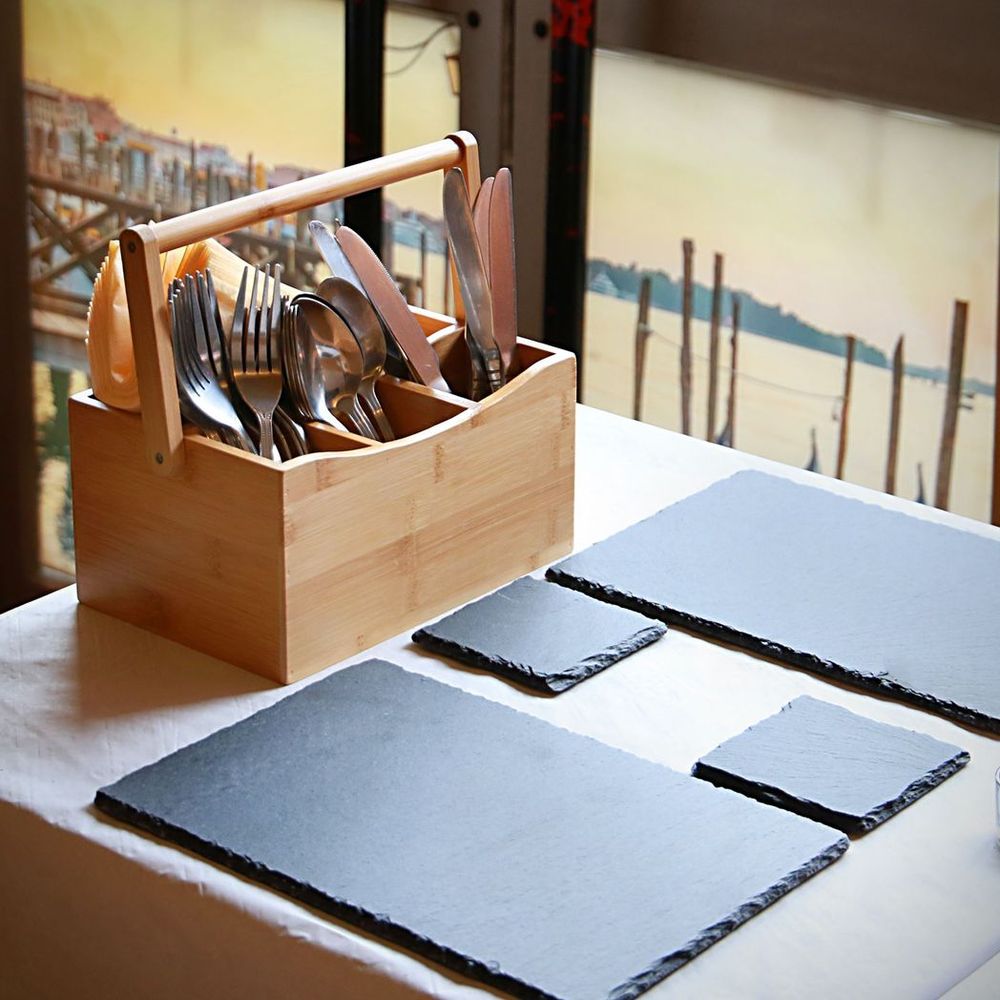 Cutlery Holder table view